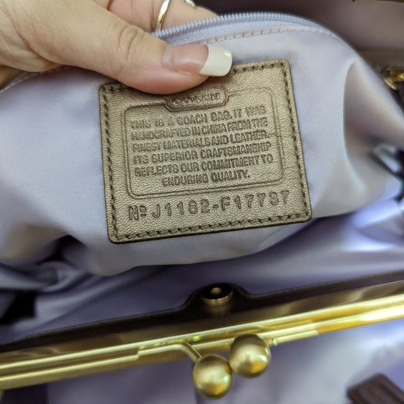 3 pocket coach purse - Picture 6 of 12